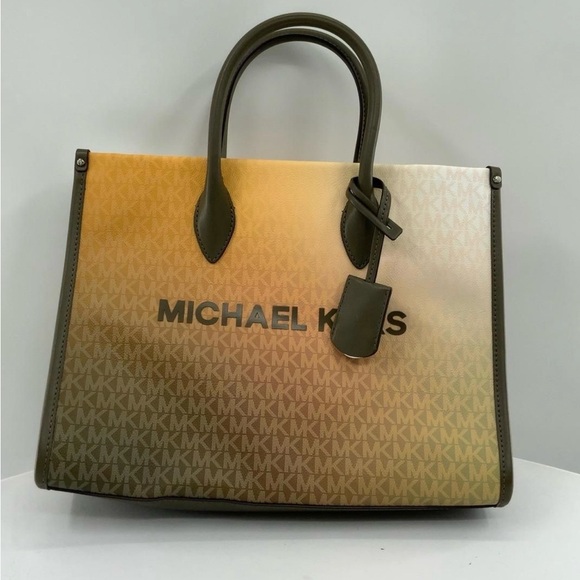 Michael Kors Handbags - Michael Kors Medium Mirella Ombré Crossbody in Gold